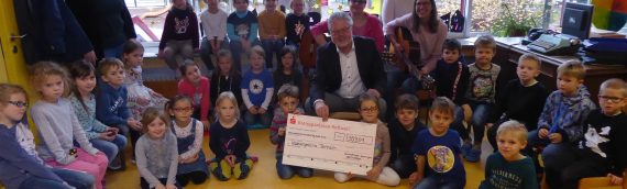 Kindergarten Dunningen „Kinder helfen Kindern“, 359,01 Euro