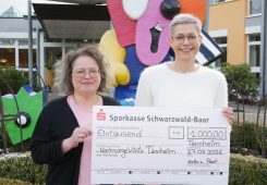 Frau Elfriede Schneider / Frau Kathrin Post: 1.000 €