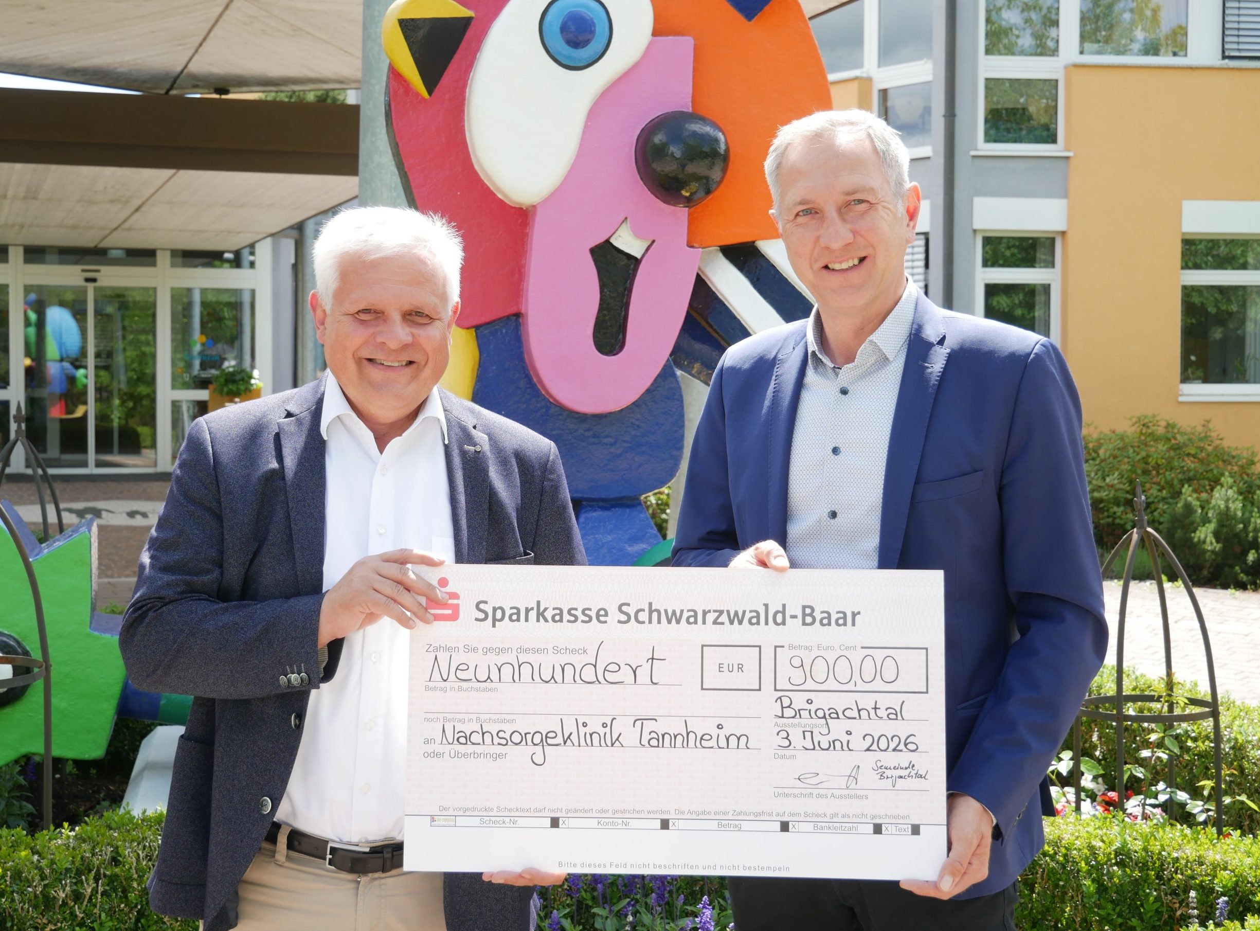 2026-06-03, Spendenübergabe Nachsorgeklinik (1)
